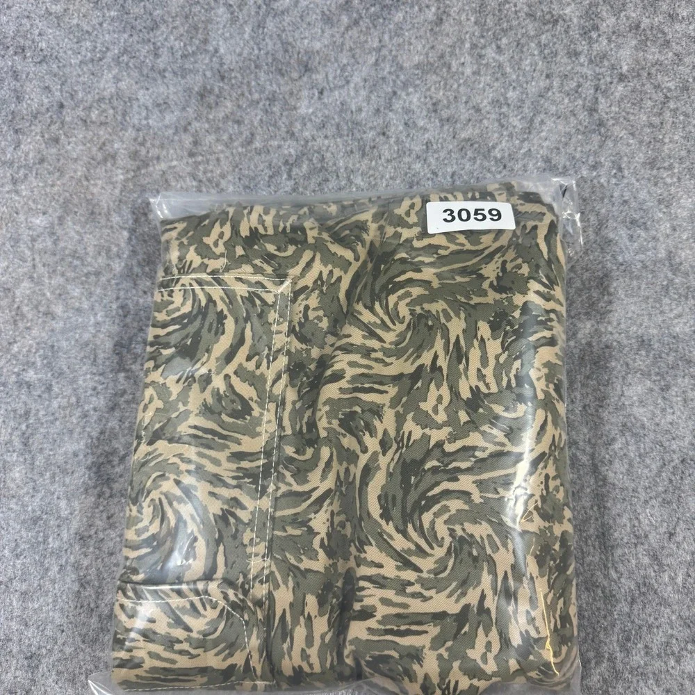 True Religion Mens Abstract Swirl Camo Cargo Pants Green Tan Size 28 NWT